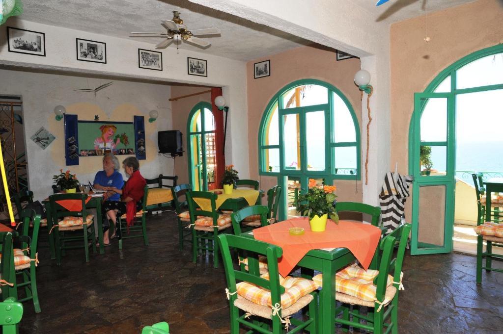Erofili Rooms Agia Galini  Exterior photo